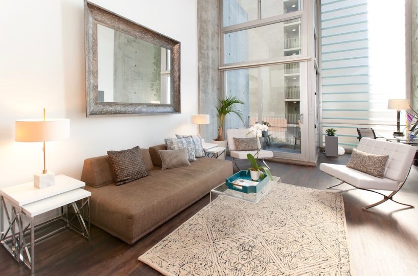 855 Folsom 333 Living Room 4